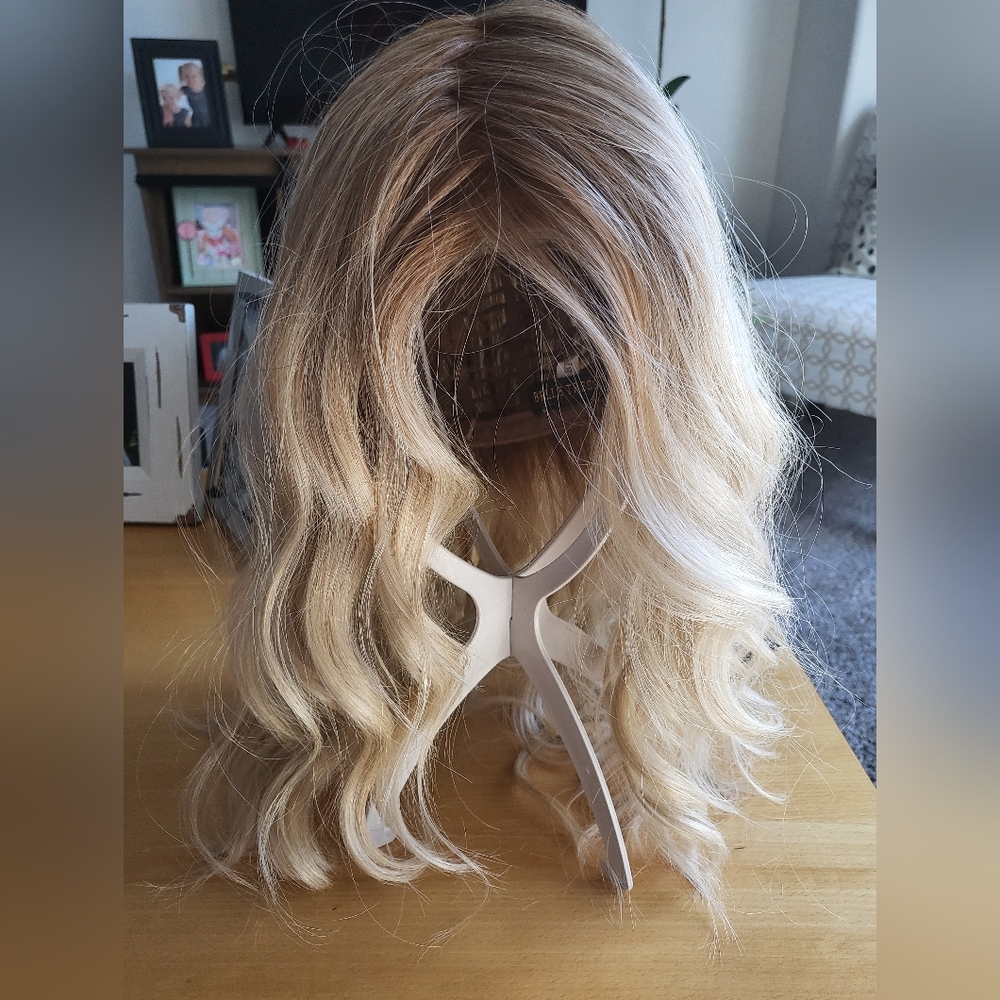 Belletress wig brand new